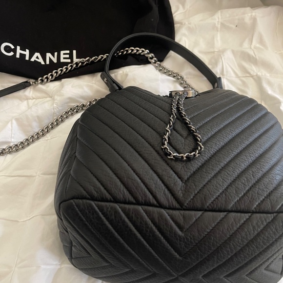Chanel Chain Bucket Drawstring Bag - Picture 4 of 4